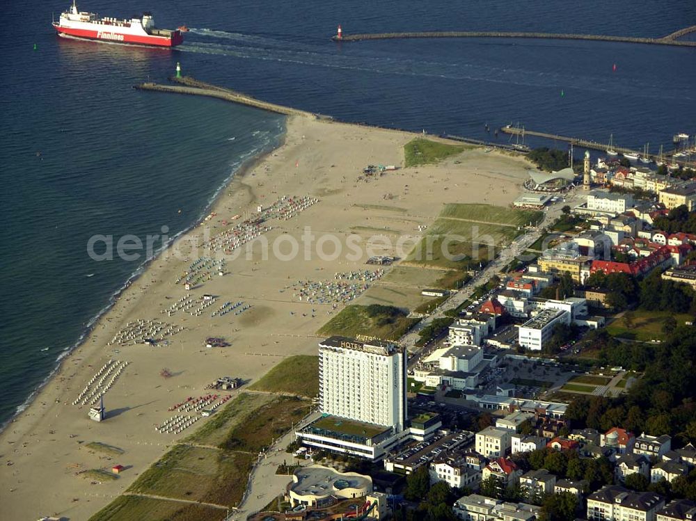 Aerial image Rostock - Warnemünde - Warnemünde:Blick auf das Hotel NEPTUN Seestraße 19; 18119 Warnemünde: Tel. 0381/ 777 871; Fax. 0381/ 777 400; E-Mail: SilkeGreven@hotel-neptun.de