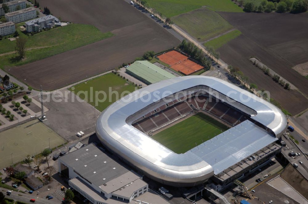 Aerial image Klagenfurt - Die Hypo Group Arena (traditionell Wörtherseestadion) ist ein österreichisches Fußballstadion im Klagenfurter Stadtteil Waidmannsdorf. Es ist das Heimstadion des Bundesligisten SK Austria Kärnten und für 12.500 Personen konzipiert. Als Austragungsort der Fußball Europameisterschaft 2008 wird es kurzfristig 32.000 Zuschauer aufnehmen können. Weitere Teile des angrenzenden Sportparks sind ein Ballsportkompetenzzentrum, eine Fußballakademie, Kletterwände, Ruderbecken und eine Leichtathletikanlage.