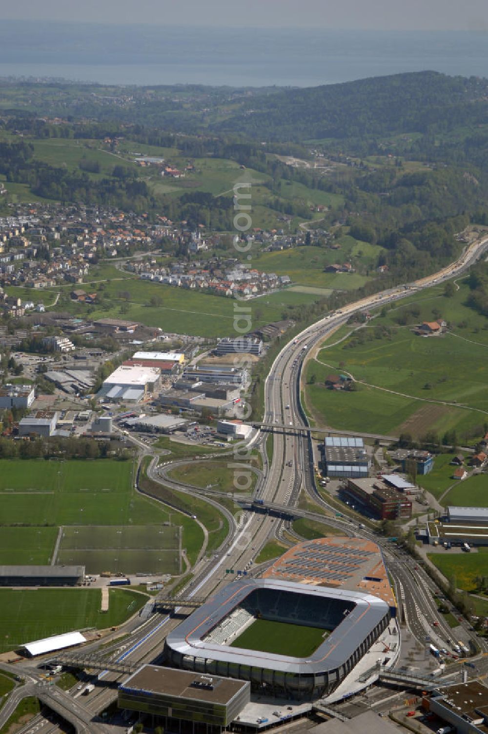 Aerial photograph St. Gallen - Blick auf das IKEA Einrichtungshaus St. Gallen / Schweiz neben dem Stadion AFG Arena. Adresse: IKEA AG, Niederlassung St. Gallen, Zürcherstrasse 460, CH-9015 St. Gallen