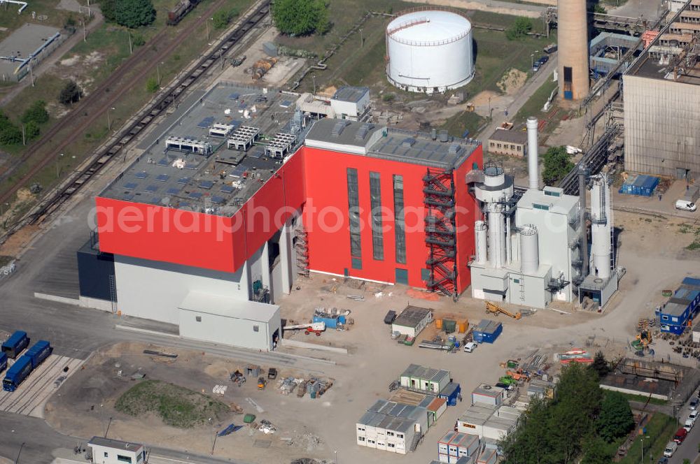 Premnitz from above - Blick auf den Industriepark Premnitz IPP mit der EEW Premnitz GmbH. Sie erzeugt Energie, Wärme und Prozessdampf aus Abfallverbrennung. Kontakt Industriepark: Stadt Premnitz, Mike Stampehl, G.-Hauptmann-Str. 21, 14 727 Premnitz, Tel. +49 (0)3386 259 133, +49 (0)3386 259 111, Email m.stampehl@premnitz.de