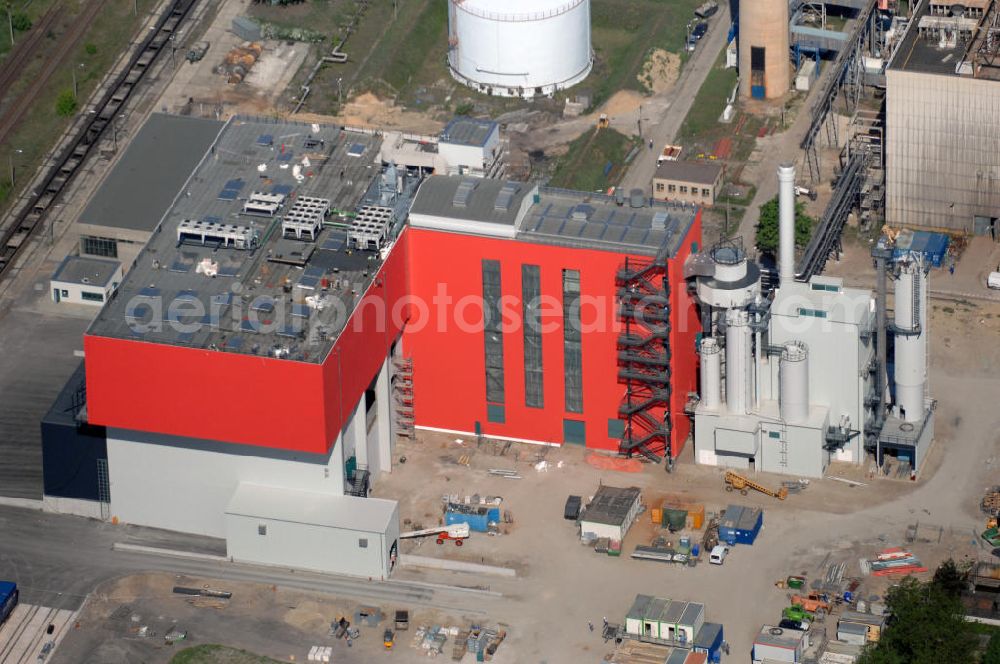 Premnitz from the bird's eye view: Blick auf den Industriepark Premnitz IPP mit der EEW Premnitz GmbH. Sie erzeugt Energie, Wärme und Prozessdampf aus Abfallverbrennung. Kontakt Industriepark: Stadt Premnitz, Mike Stampehl, G.-Hauptmann-Str. 21, 14 727 Premnitz, Tel. +49 (0)3386 259 133, +49 (0)3386 259 111, Email m.stampehl@premnitz.de