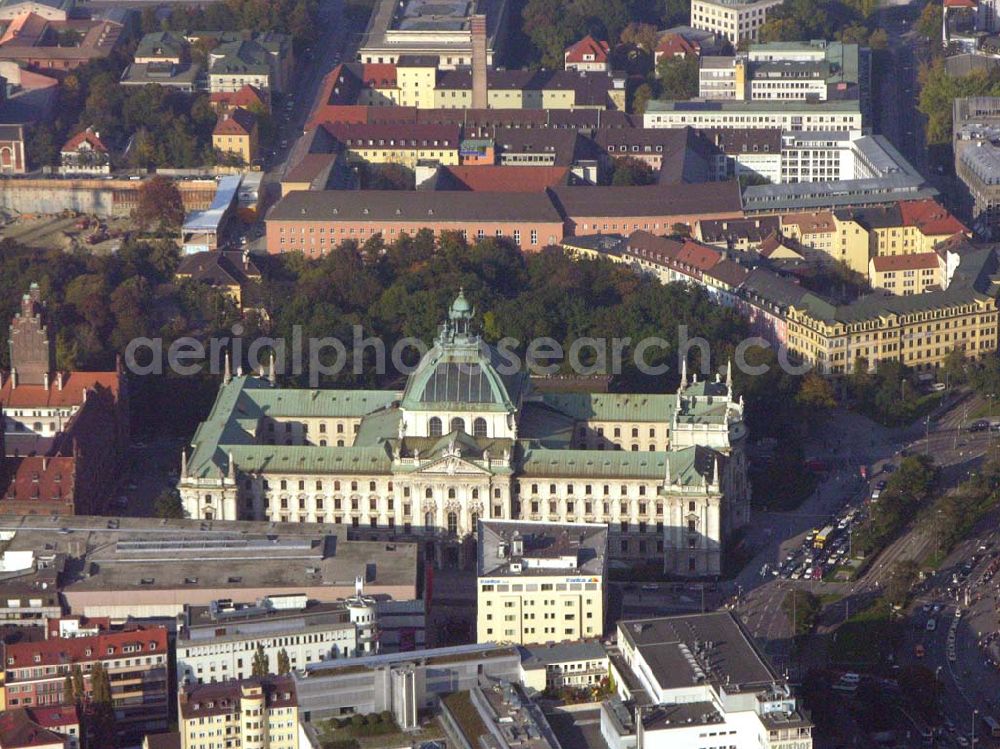 Aerial image München - Blick auf den Justizpalast in München an der Elisenstraße 1a in 80335 München