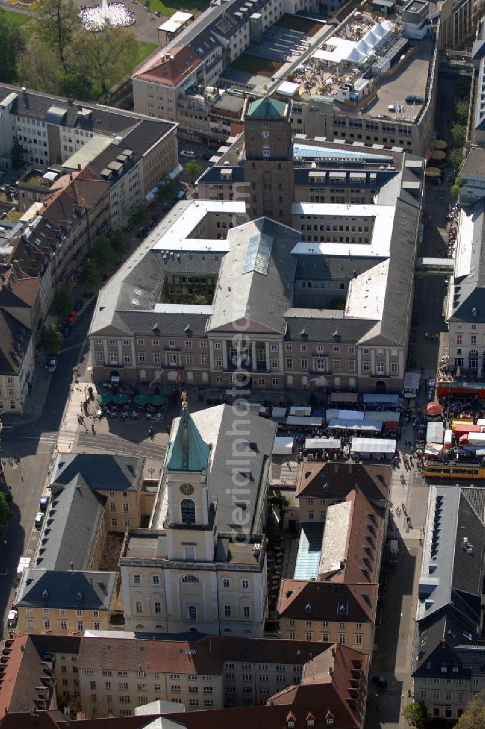 Aerial photograph Karlsruhe - Blick auf die Karlsruher Innenstadt. Im Hintergrund das Rathaus Karlsruhe mit Rathausturm. Adresse: Stadt Karlsruhe, Karl-Friedrich-Str. 10, 76133 Karlsruhe, Tel. +49 (0)721 1331301, Fax +49 (0)721 133-1889, EMail: medienbuero@karlsruhe.de; Davor befindet sich die Evangelische Stadtkirche Karlsruhe. Pfarrerei: Kreuzstrasse 13, Sekretariat, Frau D. Flor, 76133 Karlsruhe, eMail info@stadtkirche-karlsruhe.de, Tel. +49 (0)721 2 83 42, Fax +49 (0)721 20 53 82