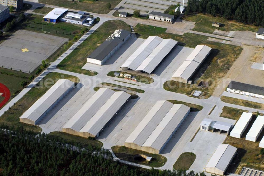 Aerial image Lehnitz - Blick auf das Kasernengelände am ehemaligen Truppenübungsplatz Lehnitz bei Oranienburg. das Gelände wurde unlängst von der Bundeswehr an die Bundesanstalt für Immobilienaufgaben übertragen und soll nun einer neuen Verwendung und Renaturisierungsmaßnahmen zugeführt werden.