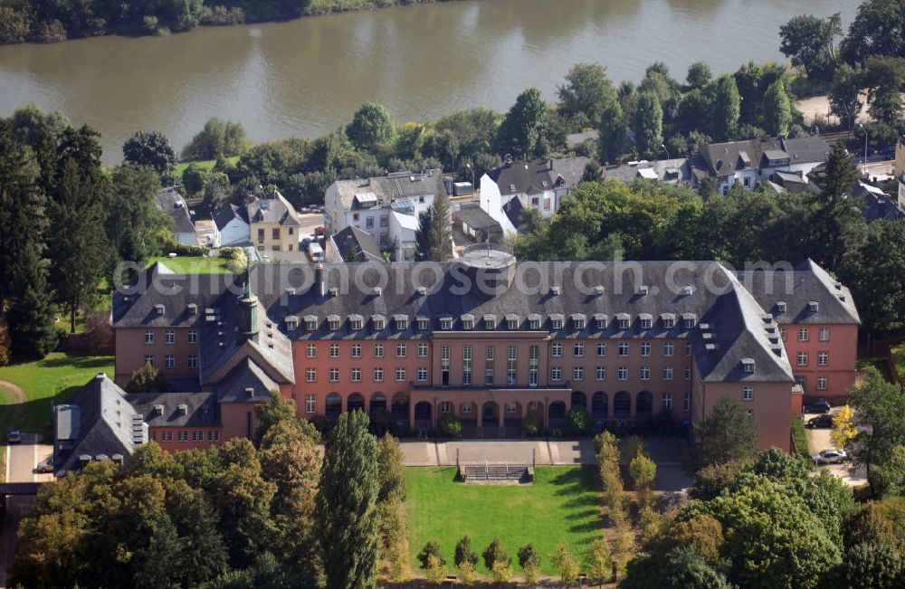 Aerial photograph Trier - Blick auf die Katholische Akademie im Robert-Schumann Haus in Trier. Sie besteht bereits seit 1968 und bietet Seminare zu aktuellen politischen und gesellschaftlichen Fragen, Foren zu Zielen und Wegen des kirchlichen Handelns heutzutage, aber auch Vernissagen, sowie Kultur- und Musiktage an. Kontakt: Katholische Akademie Trier, Postfach 2320 54213 Trier oder Auf der Jüngt 1 54293 Trier, Tel. +49(0)651 8105 0, Fax +49(0)651 8105 434, Email: katholische_akademie_trier@t-online.de