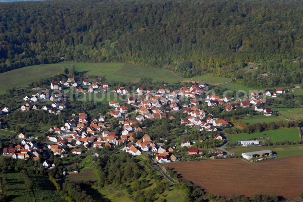 Aerial photograph Kella - Blick auf Kella. Kella ist eine Gemeinde im thüringischen Landkreis Eichsfeld. Das Dorf gehört zur Verwaltungsgemeinschaft Ershausen/Geismar. Bürgermeister: Silvio Schneider, Büro: Angerweg 5, 37308 Kella, T: 0170/2971857