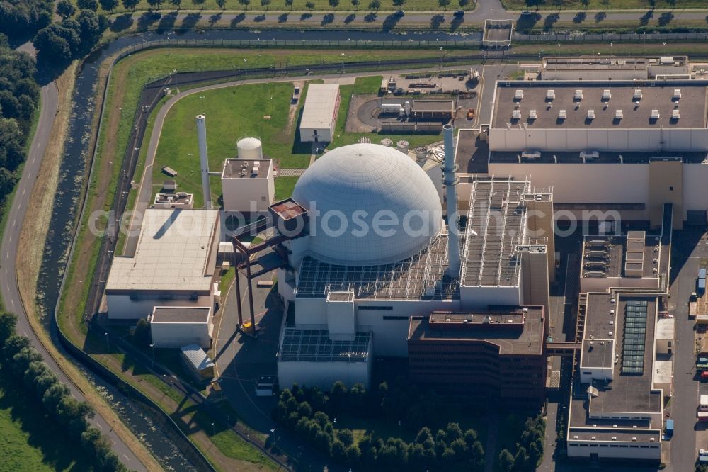 Brokdorf from the bird's eye view: View of the nuclear power plant Brokdorf near the homonymous small town in Schleswig-Holstein. It was commissioned in October 1986 by the former owners Preussen Elektra and HEW. Since 2010, the plant belongs to E.ON (80%) and Vattenfall (20%). The final shutdown of the plant is scheduled not later than 2021