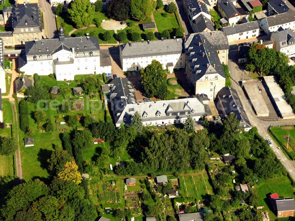 Ebersdorf from above - 27.08.2005 Ebersdorf; Blick auf das Kinderheim Sonnenschein in Ebersdorf / Thüringen. Heute ein Rüstzeitenheim. Adresse: Rüstzeitenheim Sonnenschein Lobensteiner Str. 13, 07929 Saalburg-Ebersdorf, Telefonisch: 036651-87142 Fax: 036651-385795, E-Mail: rzs@ebu.de