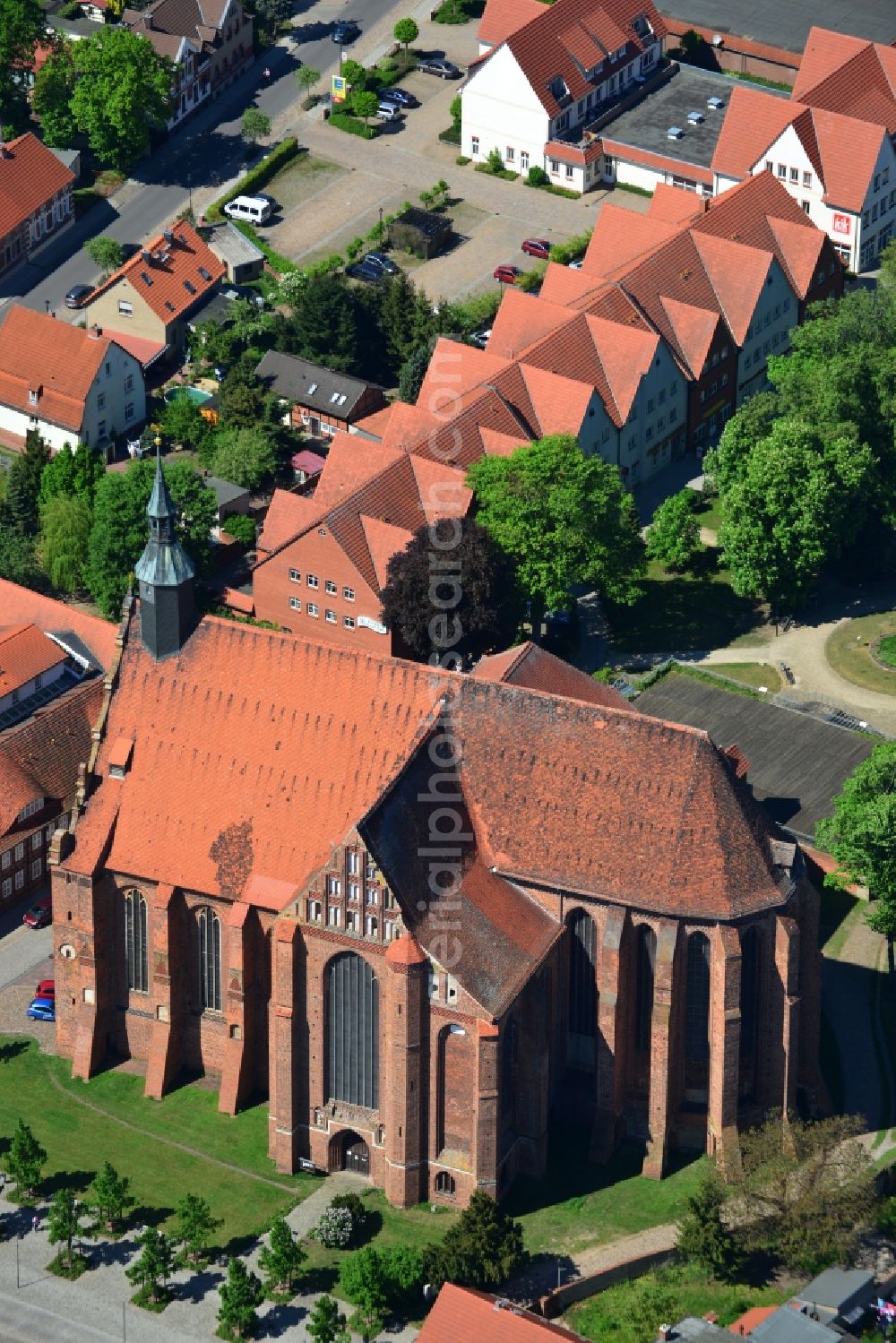 Aerial image Bad Wilsnack - View of the church Wunderblutkirche St. Nicholas in Bad Wilsnack in Brandenburg. The church, which was completed in 1525, is the landmark of the city and was the most famous pilgrimage destination in Northern Europe