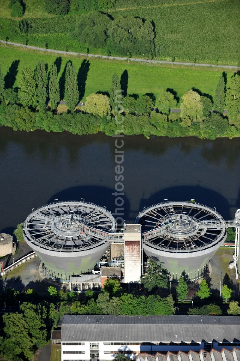 Frankfurt am Main from above - View of the former sewage treatment plant of the Cassella AG, Frankfurt am Main in Hesse. The treatment plant was built in 1981 for sewage treatment in the 1798 founded chemical and pharmaceutical company, Cassella AG. It now houses the company AllessaChemie Ltd instead of Cassella AG