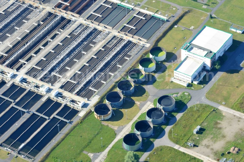 Wandlitz from above - View of the sewage treatment plant in the North district Schönerlinde of the municipality Wandlitz in Brandenburg. Large areas of formerly agricultural land of the village have been used for the treatment plant Schönerlinde, run by the Berlin Water Works since 1985