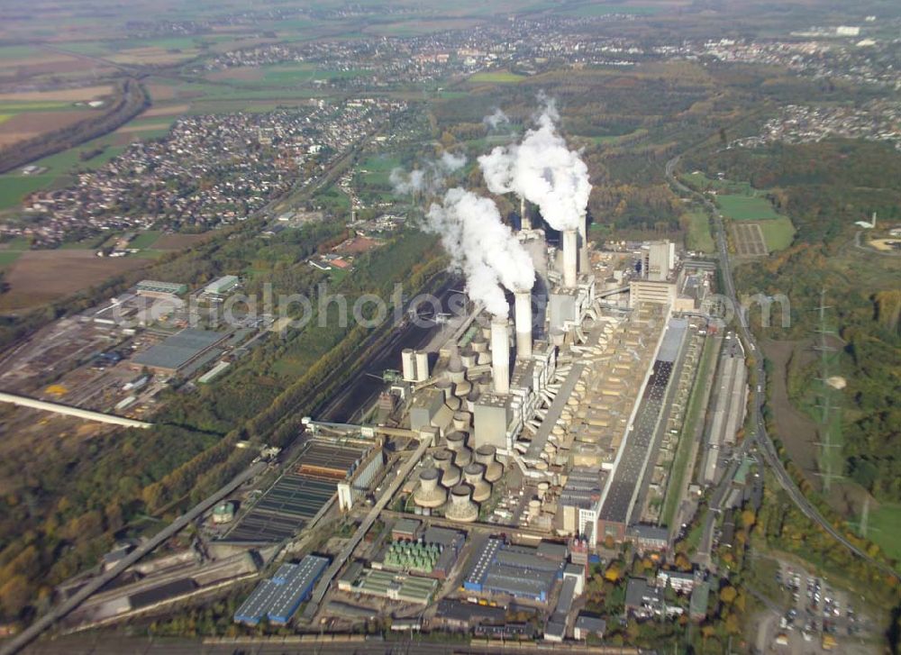 Aerial image Grevenbroich (NRW) - Blick auf das Kraftwerk Grevenbroich der RWE RWE Energy AG; Rheinlanddamm 24; 44139 Dortmund Postadresse 44047 Dortmund; Tel: +49(0)231/438-02; Fax:+49(0)231/438-3182