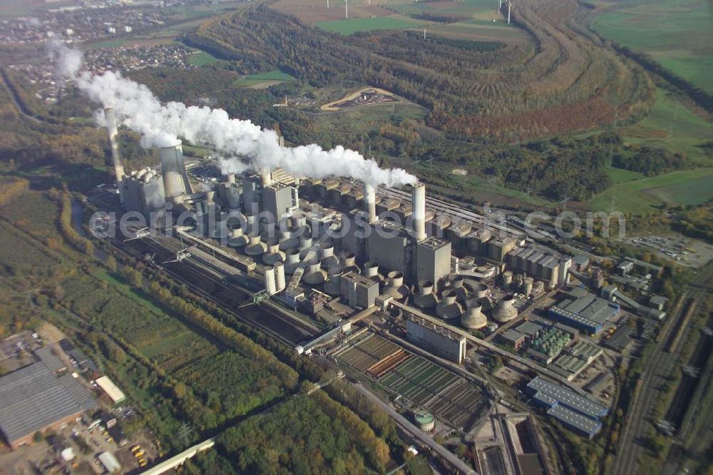 Aerial photograph Grevenbroich (NRW) - Blick auf das Kraftwerk Grevenbroich der RWE RWE Energy AG; Rheinlanddamm 24; 44139 Dortmund Postadresse 44047 Dortmund; Tel: +49(0)231/438-02; Fax:+49(0)231/438-3182