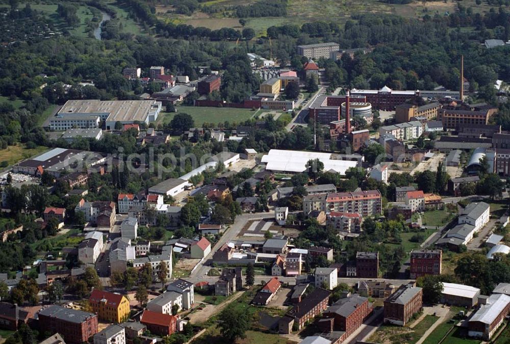 Forst from above - Blick auf die neue Kreisverwaltung mit dem Landratsamt vom Landkreis Spree-Neiße in Forst / Brandenburg in der Heinrich-Heine-Straße 1 in 03149 Forst (Lausitz). Tel. 035 62 / 986 0 ; Fax 035 62 / 986 100 88. Davor befindet sich Forster Heiztechnik in der Inselstraße 4 in 03562-662072 - hws.forst@t-online.de - http://