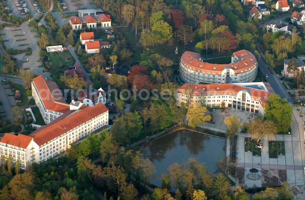 Bad Schmiedeberg from above - Blick auf das Kurmittelhaus, die Rehaklinik und das 1908 erbaute Jugendstil-Kurhaus in Bad Schmiedeberg. Kontakt: Kurmittelhaus und Kurhaus: Eisenmoorbad, Bad Schmiedeberg-Kur-GmbH, e-mail: kultur@embs.de,