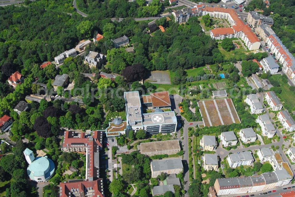 Leipzig from above - Blick auf das Leipziger Elisabethkrankenhaus (St. Elisabeth Krankenhaus Leipzig Akademisches Lehrkrankenhaus der Universität Leipzig Biedermannstraße 84 04277 Leipzig Gemeinnützige Gesellschaft mbH des Katholischen Kirchenlehens St. Trinitatis zu Leipzig Tel.: (0341) 3959 - 0 Fax: (0341) 3959 - 233 E-Mail: info@ek-leipzig.de Achim Walder: