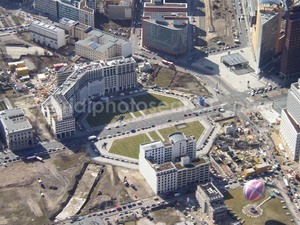 Aerial image Berlin - Blick auf den Leipziger Platz. 13.03.03