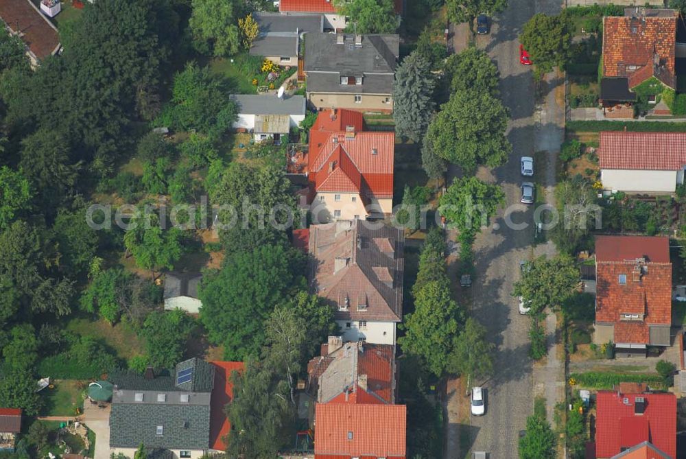 Berlin from above - Blick auf die Leopoldstraße 20 in 12621 Berlin-Biesdorf