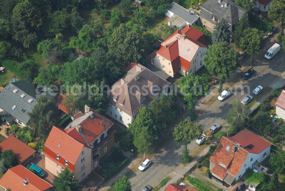 Berlin from the bird's eye view: Blick auf die Leopoldstraße 20 in 12621 Berlin-Biesdorf