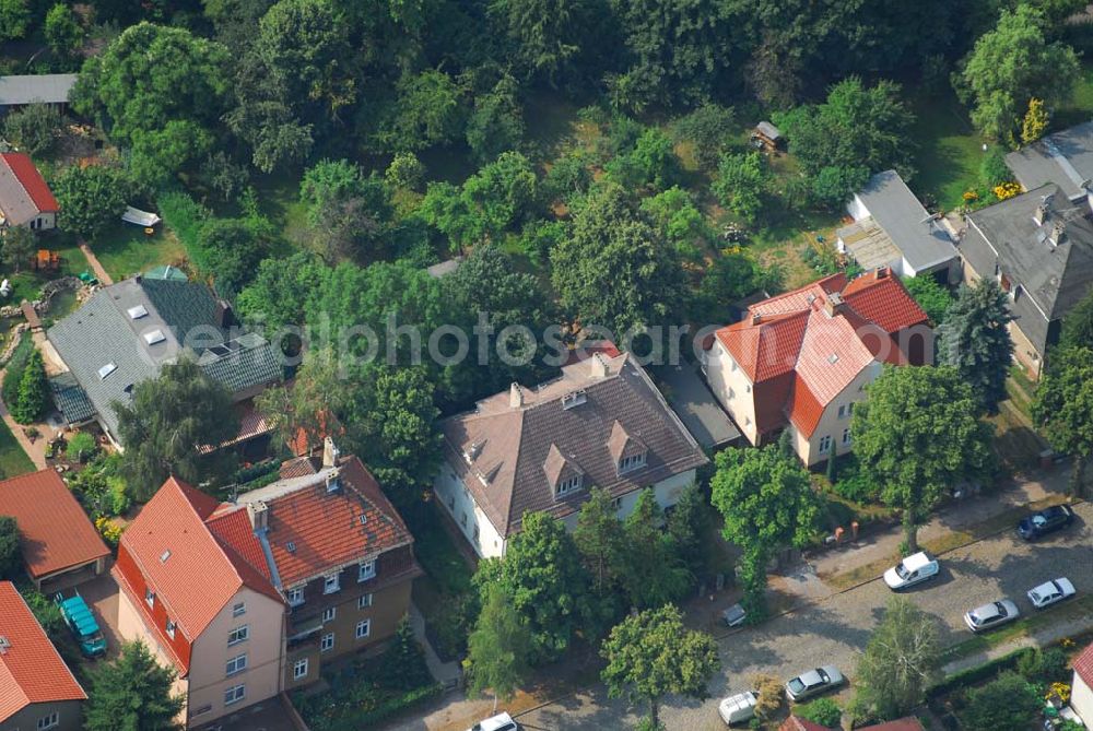 Aerial image Berlin - Blick auf die Leopoldstraße 20 in 12621 Berlin-Biesdorf