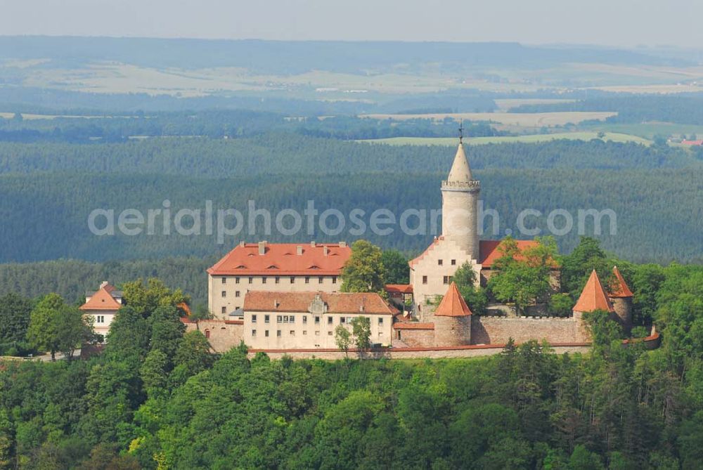 Seitenroda from the bird's eye view: Blick auf die Leuchtenburg in Seitenroda bei Kahla im Thüringer Wald. Kontakt: Museum Leuchtenburg, 07768 Seitenroda, Tel: +49-36424-22 258