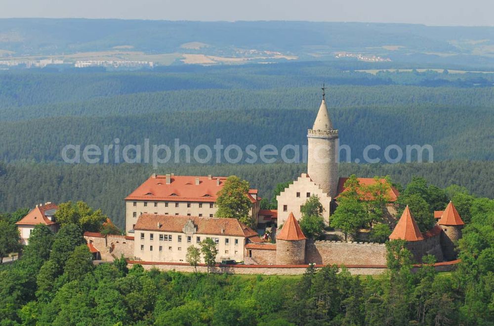 Seitenroda from above - Blick auf die Leuchtenburg in Seitenroda bei Kahla im Thüringer Wald. Kontakt: Museum Leuchtenburg, 07768 Seitenroda, Tel: +49-36424-22 258