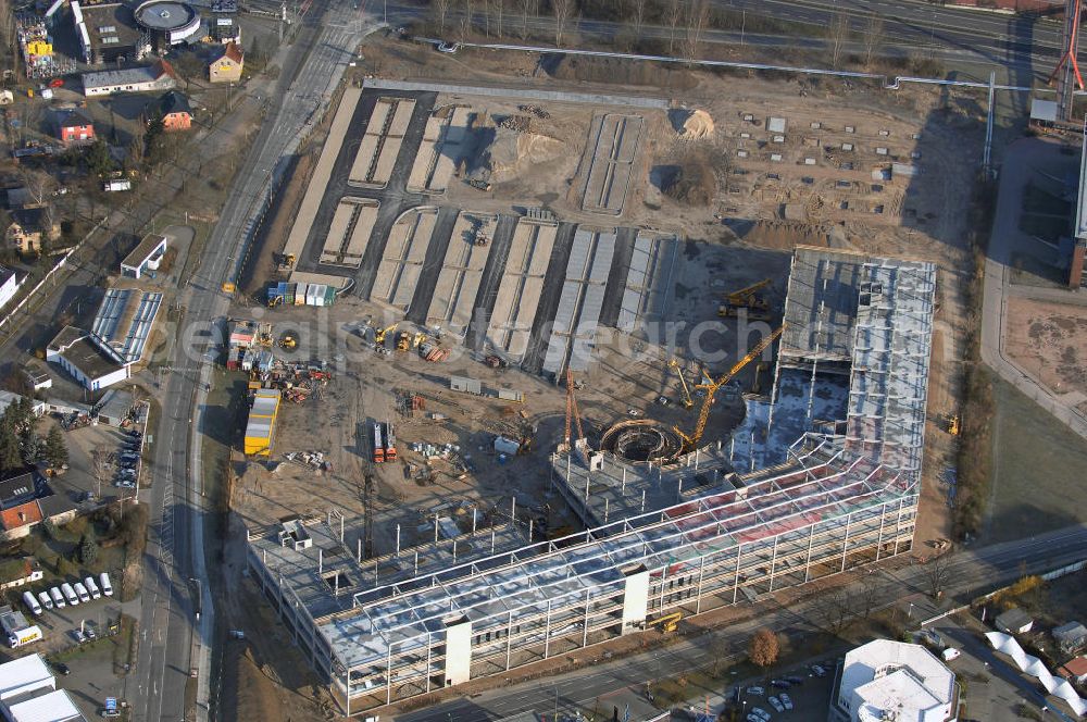 POTSDAM from the bird's eye view: Blick auf eine Baustelle in Potsdam-Drewitz. Hier entsteht bis August 2008 ein Einrichtungskomplex des Möbelhaus Porta und der Discounter Möbel Boss. Es sollen 250 Arbeitsplätze geschaffen werden und 50 Mio. Euro investiert werden. Kontakt: Porta Möbel Handelsgesellschaft mbH & Co. KG, Bakenweg 16 - 20, 32457 Porta Westfalica, Tel. +49 (0)5731 609 0