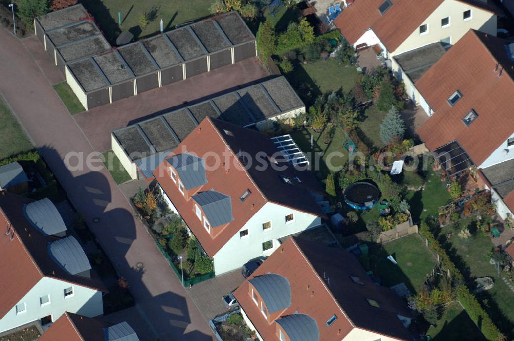 Aerial image Panketal - Blick auf die Mehrfamilienhaus- Wohngebiet zwischen Eichenring, Lindenberger Straße und Karower Straße in Panketal Ortsteil Schwanebeck Neu-Buch.