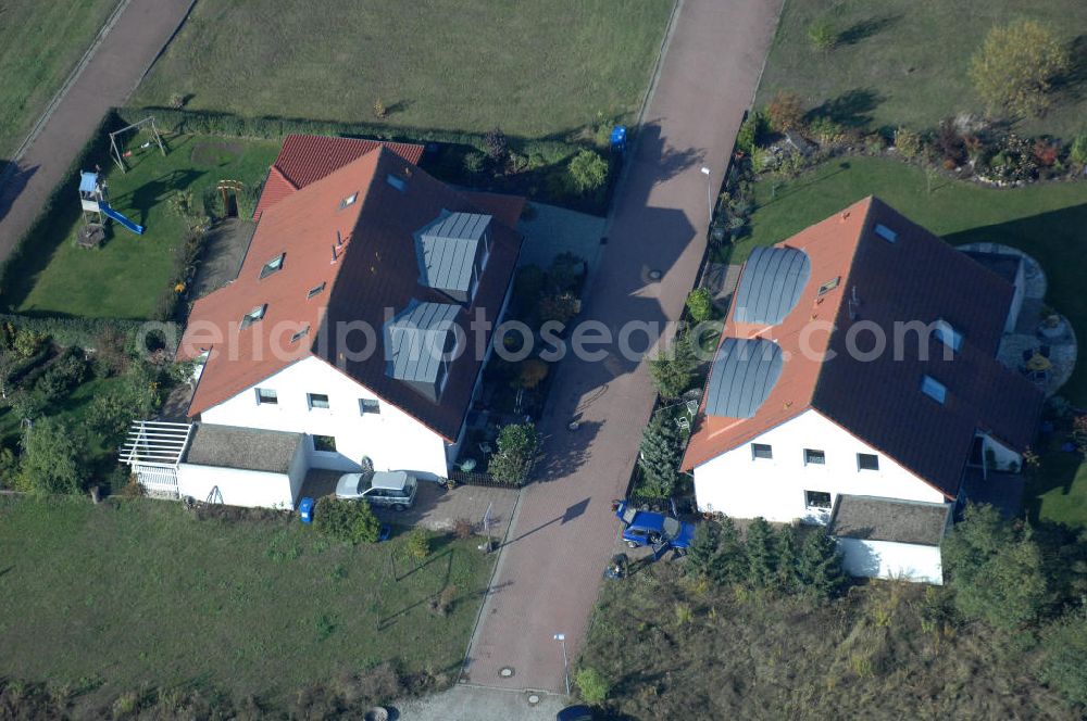 Aerial photograph Panketal - Blick auf die Mehrfamilienhaus- Wohngebiet zwischen Eichenring, Lindenberger Straße und Karower Straße in Panketal Ortsteil Schwanebeck Neu-Buch.