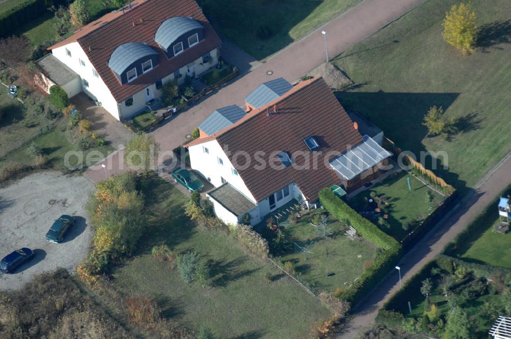 Panketal from above - Blick auf die Mehrfamilienhaus- Wohngebiet zwischen Eichenring, Lindenberger Straße und Karower Straße in Panketal Ortsteil Schwanebeck Neu-Buch.