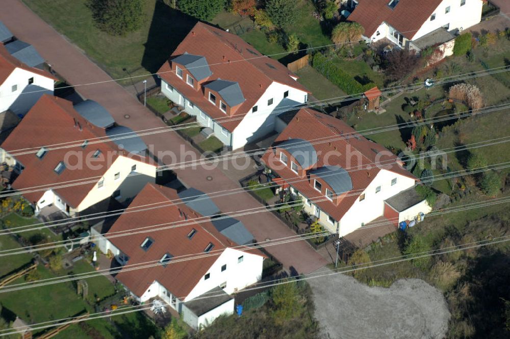 Aerial photograph Panketal - Blick auf die Mehrfamilienhaus- Wohngebiet zwischen Eichenring, Lindenberger Straße und Karower Straße in Panketal Ortsteil Schwanebeck Neu-Buch.