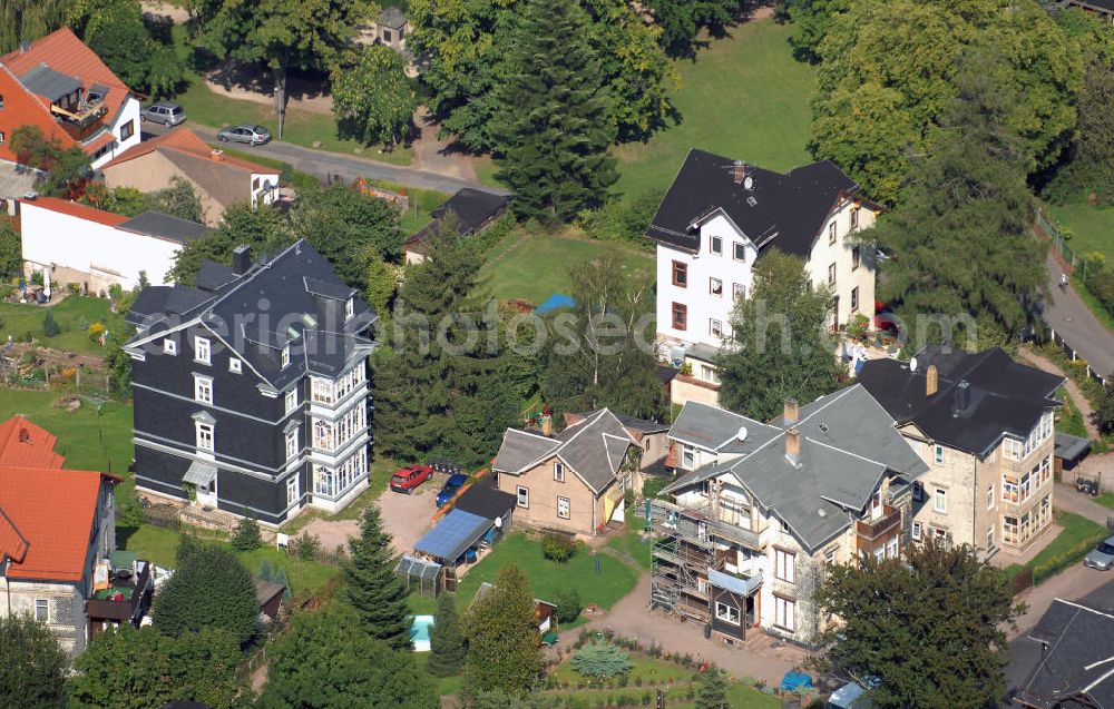 Aerial photograph Friedrichroda - Blick auf Mehrfamilienhäuser in Friedrichroda im thüringer Landkreis Gotha.