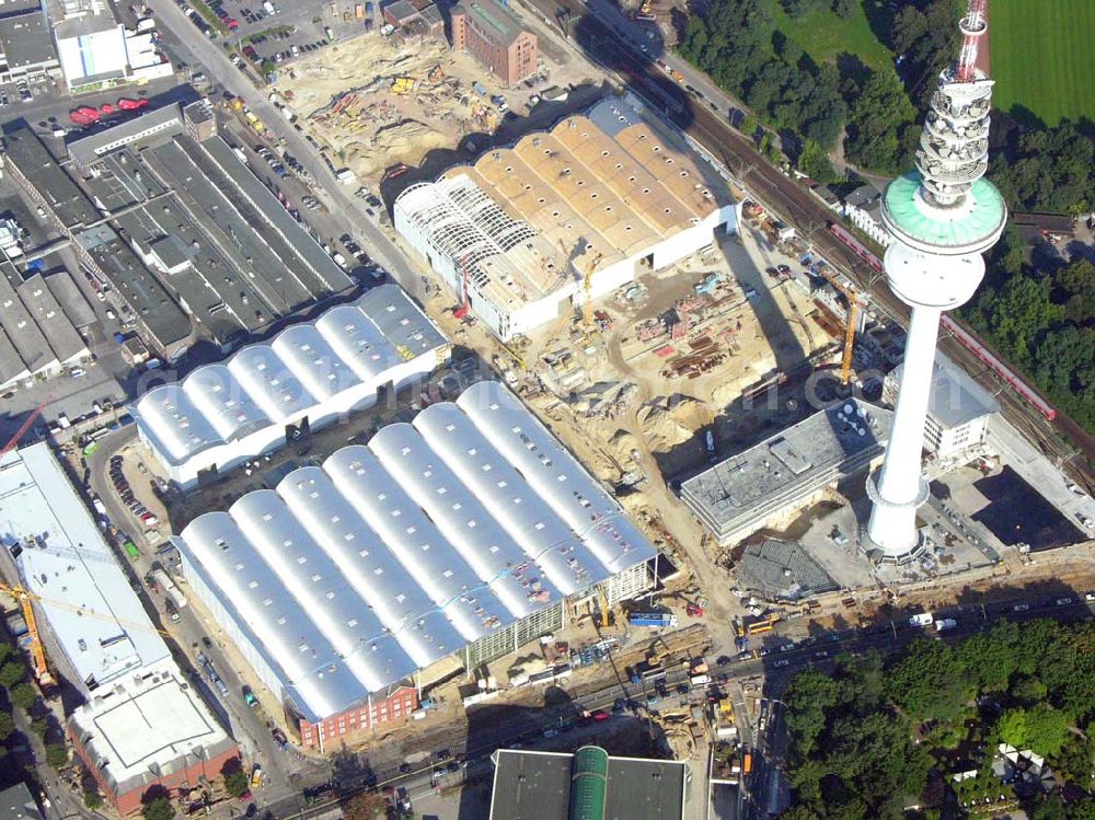 Aerial image Hamburg - Blick auf den Fernsehturm Hamburg am Messe-Gelände im Stadtteil St. Pauli. Der 279 Meter hohe Heinrich-Hertz-Turm wurde von 1965 bis 1968 errichtet. Umgangssprachlich wird er in Anlehnung an den Michel der Michaeliskirche Tele-Michel genannt. Seit 2001 ist der Turm aus brandschutzrechtlichen Gründen für die Öffentlichkeit unzugänglich. Adresse: Lagerstraße 2-8, 20357 Hamburg