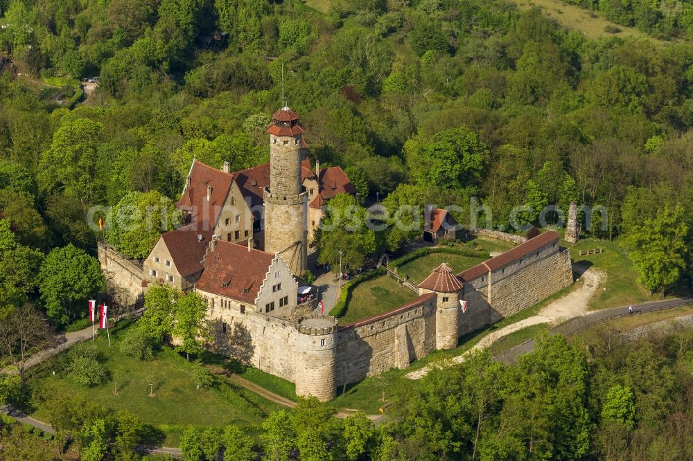 Aerial photograph Bamberg - View of the medieval castle of Altenburg in Bamberg in Upper Franconia in Bavaria. It is a hill fort which was built in 1109 and served, inter alia, as a second residence for the Bamberg Prince-Bishops. Today, the building is used as a restaurant, domicile of a knighthood and for regular events