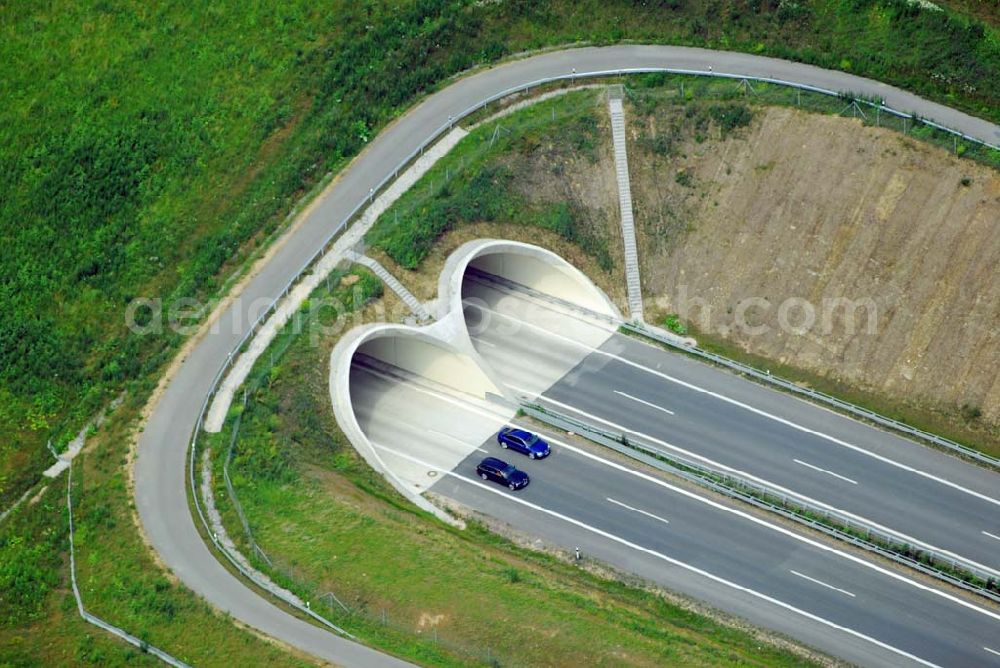 Dresden-Heidenau from the bird's eye view: Blick auf die neu errichtete Autobahn A17 mit der Wildwechselbrücke am Müglitztal in Dresden-Heidenau