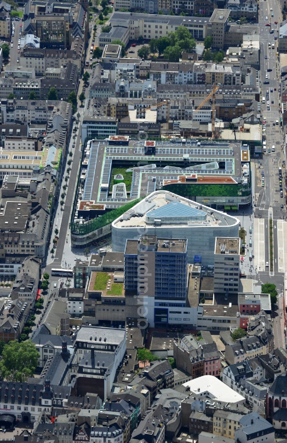 Aerial image Koblenz - View of the new shopping center and cultural building Forum Middle Rhine in the central square in Koblenz. The shopping center, which is scheduled to open in September 2012, was designed by the architectural firm Benthem Crouwel, is being built by the Züblin AG and operated by the ECE Project Management. The cultural building, scheduled to open in 2013, is going to be a new home for the Middle Rhine Museum and the city library of Koblenz