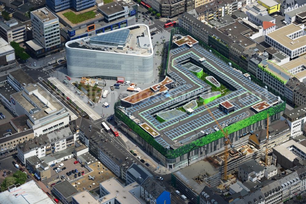 Aerial photograph Koblenz - View of the new shopping center and cultural building Forum Middle Rhine in the central square in Koblenz. The shopping center, which is scheduled to open in September 2012, was designed by the architectural firm Benthem Crouwel, is being built by the Züblin AG and operated by the ECE Project Management. The cultural building, scheduled to open in 2013, is going to be a new home for the Middle Rhine Museum and the city library of Koblenz