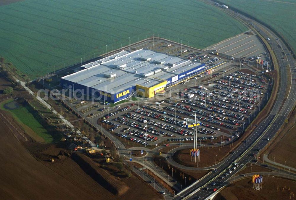 Erfurt (Thüringen) from above - Blick auf das neu erröffnete IKEA-Einrichtungshaus in Erfurt Adresse: IKEA Deutschland GmbH & Co. KG ;Niederlassung Erfurt Eisenacher Straße 50; 99094 ERFURT