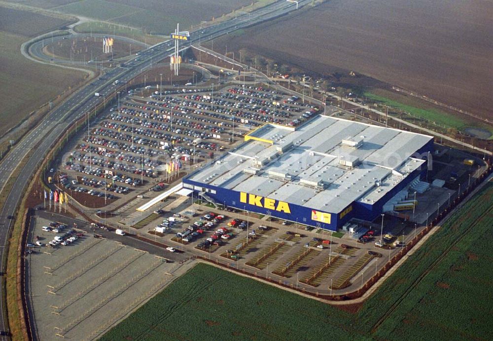 Aerial photograph Erfurt (Thüringen) - Blick auf das neu erröffnete IKEA-Einrichtungshaus in Erfurt Adresse: IKEA Deutschland GmbH & Co. KG ;Niederlassung Erfurt Eisenacher Straße 50; 99094 ERFURT