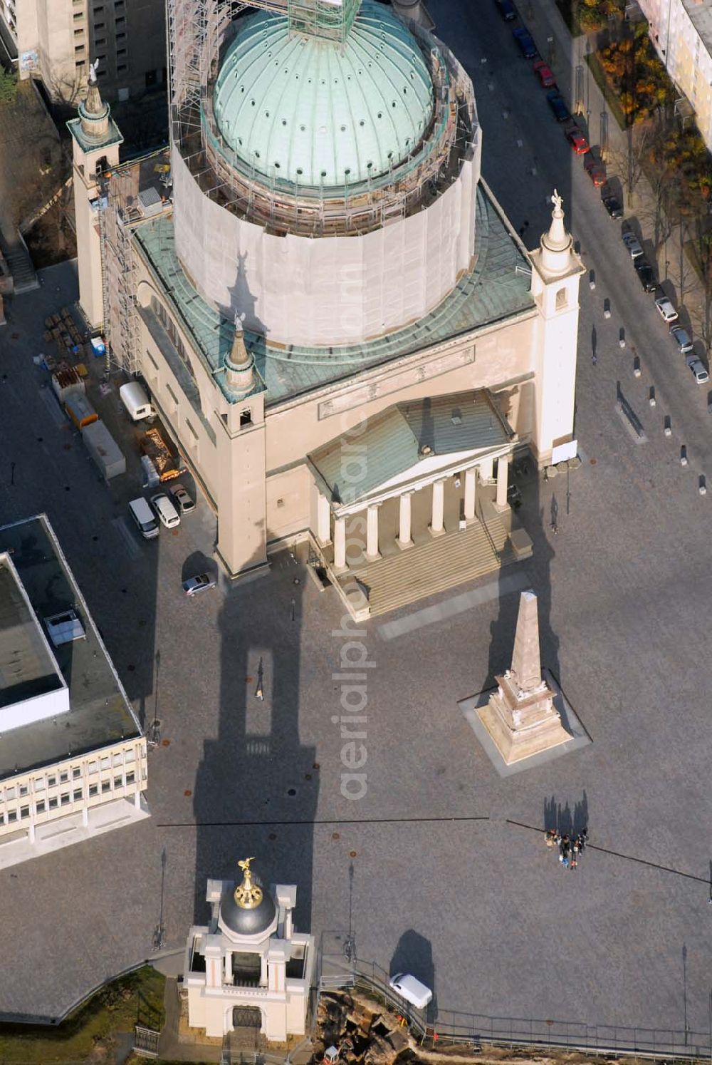 Potsdam from the bird's eye view: , Blick auf die Nikolaikirche in Potsdam während Restaurierungsarbeiten, Fuchs & Girke Bau und Denkmalpflege GmbH, 01458 Ottendorf-Okrilla Bergener Ring 29, 035205- 4360, Architekt: Bernd Redlich, Große Fischerstr. 7, 14467 Potsdam, T: 0331-2703843, ASP: Ivo(s) Dressler,Tel.: 0331- 2703335