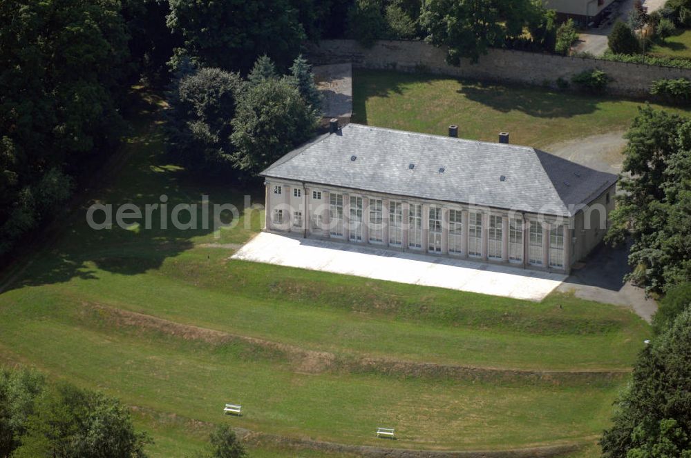 Ebersdorf from the bird's eye view: Blick auf die Orangerie als Teil der Schlossanlage in Ebersdorf. Sie wurde bis 1790 nach den Entwürfen des Baumeisters Schuricht fertiggstellt und beherbergte eine reiche Auswahl an exotischen Pflanzen. Heute steht das Gebäude leer. Kontakt: Bürgerservice / Touristinformation, Markt 1, 07929 Saalburg-Ebersdorf, Tel. +49 (0)36647 29080, Fax +49 (0)36647 29088