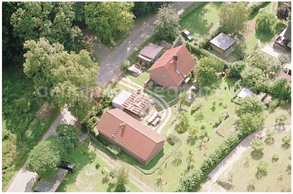 Sonnenburg from above - 15.08.2004, Sonnenburg bei Bad Freienwalde Blick auf das Ortsgebiet Sonnenburg mit dem Anwesen der Familie Ralf Schindler.