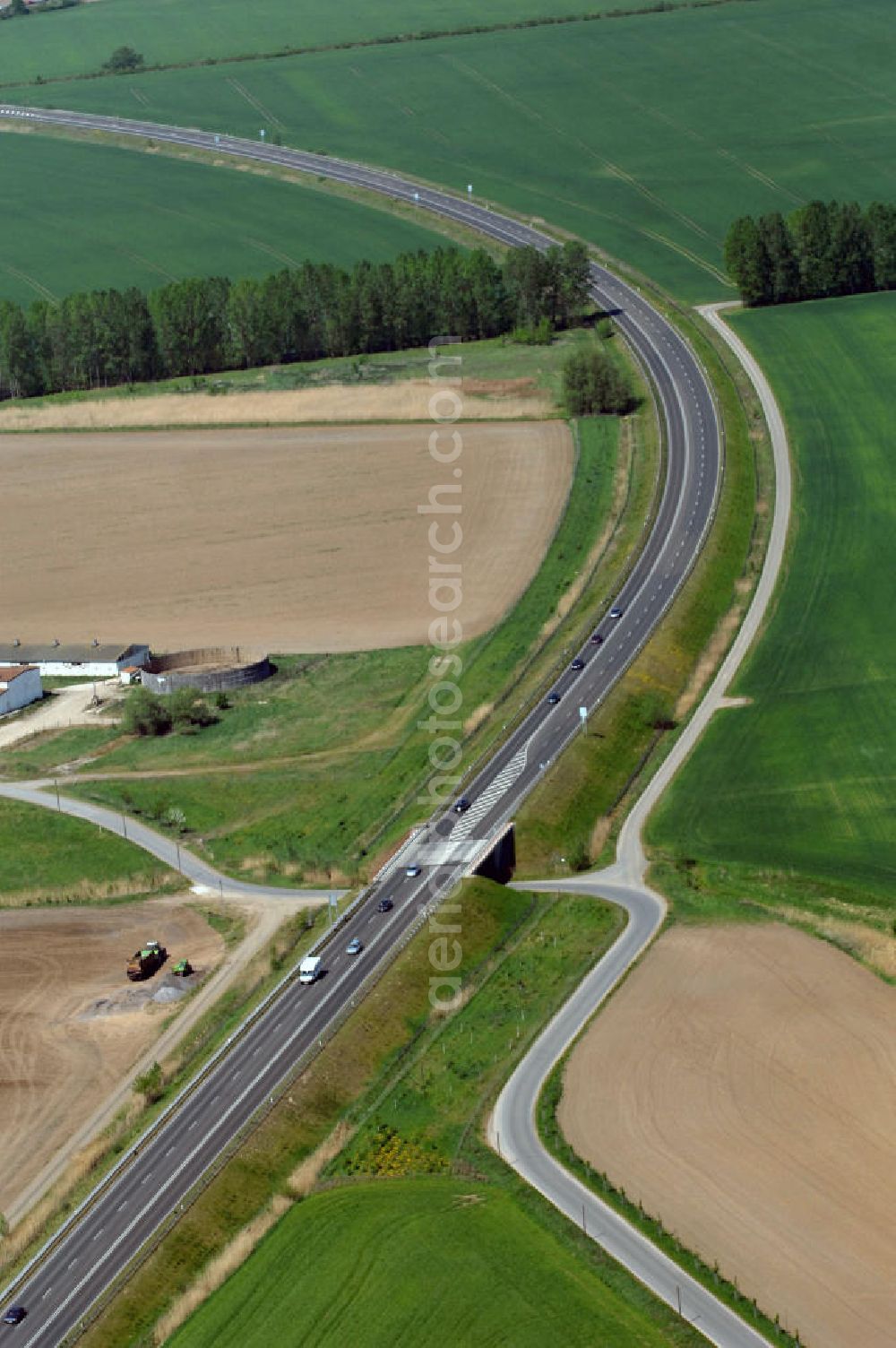 BAD FREIENWALDE from the bird's eye view: Blick auf die Ortsumfahrung der Bundesstrasse B 167 nördlich von Bad Freienwalde. Landesbetrieb Straßenwesen Brandenburg (