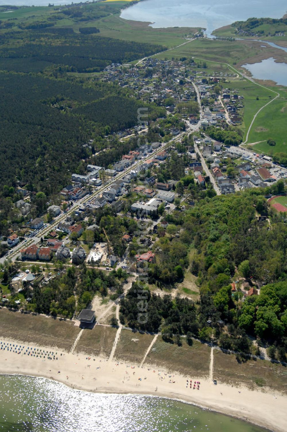 Ostseebad Baabe from above - Blick auf das Ostseebad Baabe mit dem Gelände vom Flair Hotel Haus Lindequist im Vordergrund. Kontakt: Von Lindequist Weg 1, 18589 Ostseebad Sellin, Tel. 038303 950-0, Fax -35, E-mail: info@haus-lindequist.de