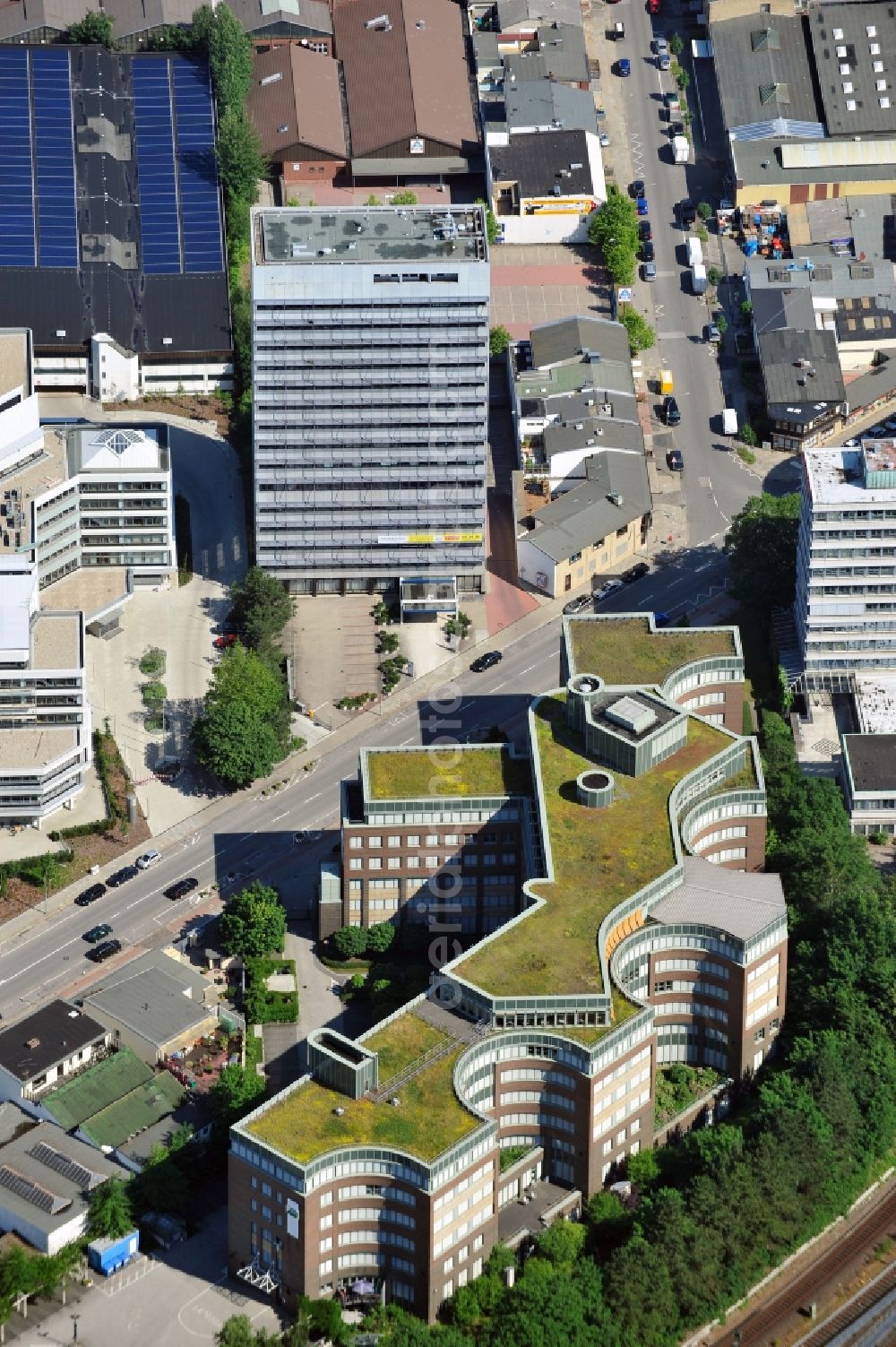 Hamburg from above - View of the Pappelallee in Hamburg with the AOK head office Wandsbeck and certain skyscrapers with office space