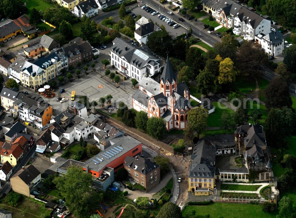 Sinzig from above - View at the parish church of St. Peter and Zenhthof and the adjacent church square in Sinzig in Rhineland-Palatinate