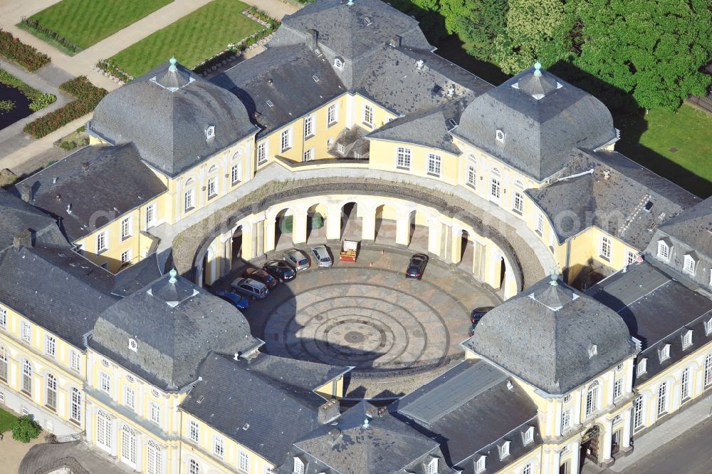 Bonn from the bird's eye view: View of the Poppelsdorfer castle in Bonn in the state of North Rhine-Westphalia. The Poppelsdorfer Baroque palace was designed by the architect Frenchman Robert de Cotte and built from 1715 to 1740. Currently, the castle contains scientific institutions with a courtyard, where castleconcerts are held