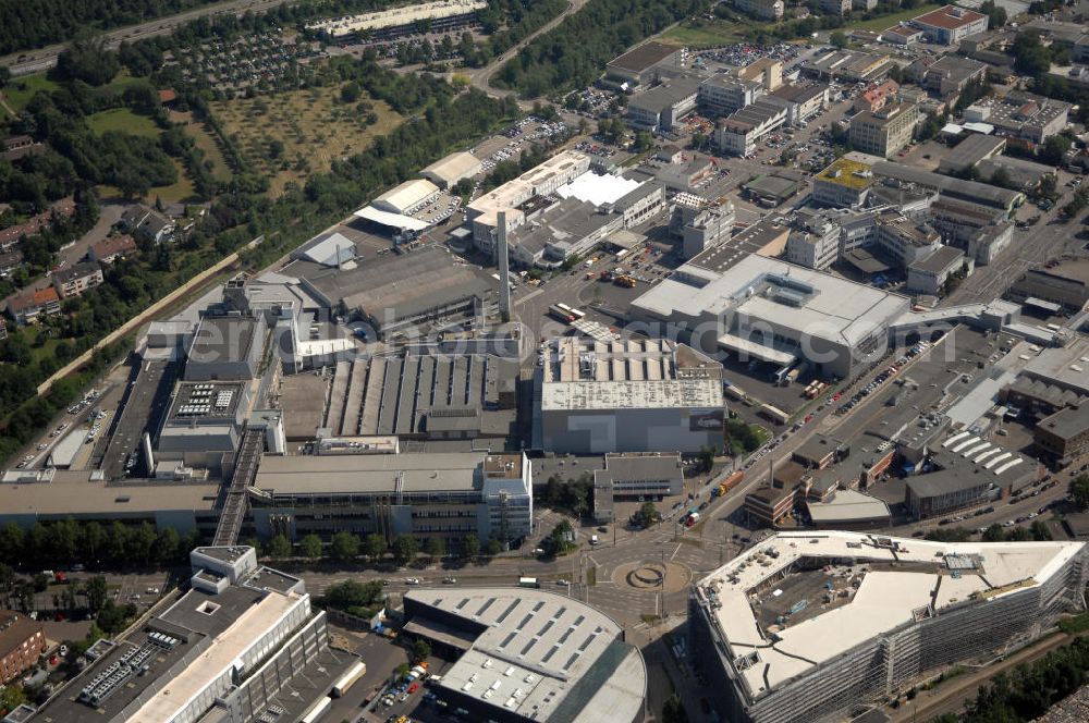 Stuttgart from the bird's eye view: Blick auf das Porsche-Werk in Stuttgart-Zuffenhausen. Die Dr. Ing. h. c. F. Porsche AG ist ein deutscher Sportwagenhersteller. Porsche wurde 1931 als Konstruktionsbüro gegründet. Seit 2007 ist die Porsche AG ein Tochterunternehmen der Porsche Automobil Holding SE. Kontakt: Porsche Niederlassung Stuttgart GmbH, Porscheplatz 9, 70435 Stuttgart, Tel. +49 (0)711 911 26220, Fax +49 (0)711 911 26262, info.pzstuttgart@porsche.de