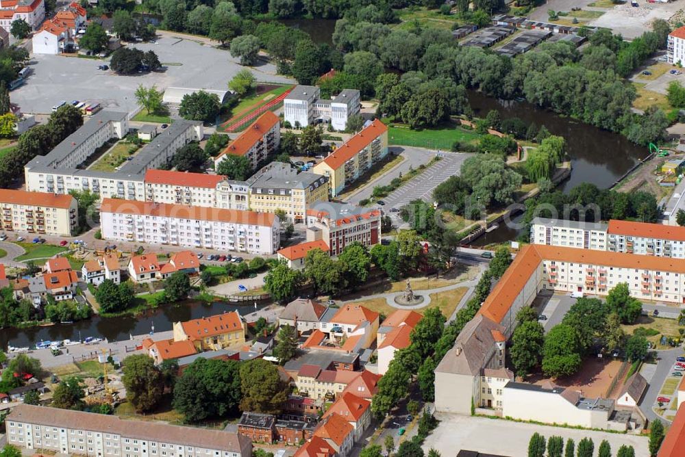 Rathenow from the bird's eye view: Blick auf die Havel in Rathenow 14712; Zu sehen ist der Schleusenpaltz; Berliner Straße ecke Schleusenstraße