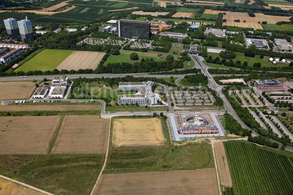 Aerial image Mainz - Views of the editorial and administrative buildings of the Second German Television - ZDF - in Mainz in Rhineland-Palatinate. In the foreground is the building of the Verlagsgruppe Rhein-Main